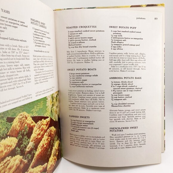 BETTER HOMES & GARDENS Vegetable Cookbook ~ Vintage 1950s 1960s recipes book - Picture 12 of 16